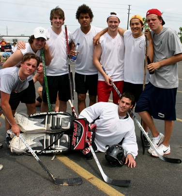 Sam_Gagner_and_John_Tavares_with_friends.jpg