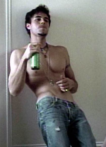 enrique_iglesias_4.0.0.0x0.420x582.jpeg
