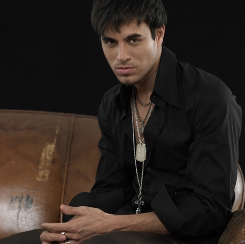enrique-iglesias-now-on-your-mobile.jpg