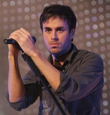 Enrique-Iglesias_7.jpg