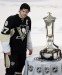 1516858-sidney-crosby-s-trofeji.jpg
